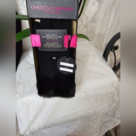 Christian Siriano Cashmere Gloves NIB - Picture 1 of 4